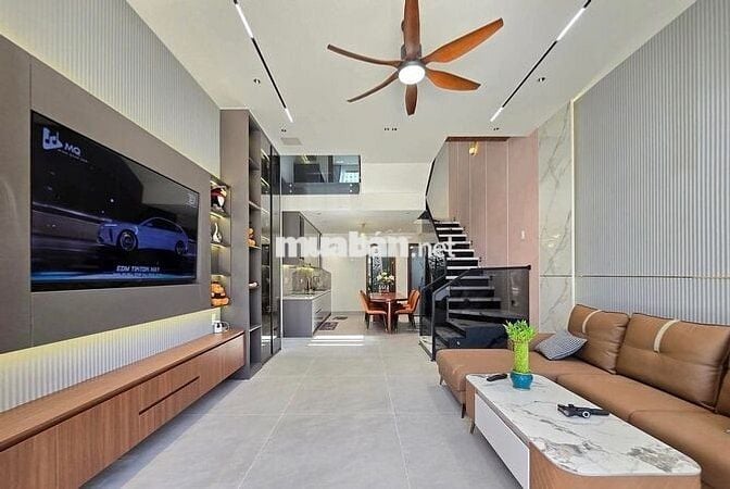 CHÍNH CHỦ BÁN CĂN 2 LẦU ĐANG CHO THUÊ GIÁ 16TR SHR BÌNH CHÁNH
