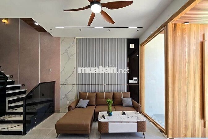 CHÍNH CHỦ BÁN CĂN 2 LẦU ĐANG CHO THUÊ GIÁ 16TR SHR BÌNH CHÁNH