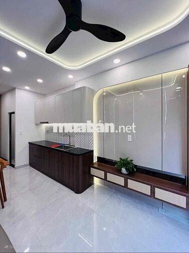 🏡 Nhà Đẹp 2 Tầng — Hẻm Rộng 4.5 Mét — Sổ Hồng Riêng — Bùi Văn Ba Quận
