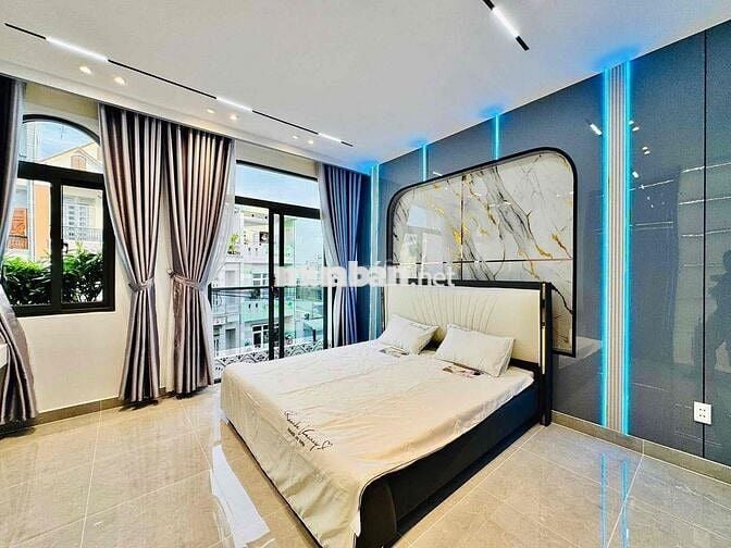 Cần bán nhà đường Hoa Lan, P.2, Q. Phú Nhuận. Giá 5Tỷ900/ 4,5m x 12m.
