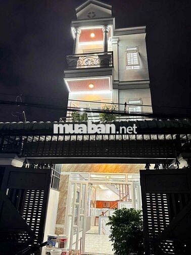 Nhà 1 trẹt 2 lầu . ngay Hà Huy Giáp vào 100m. dt 4x18m