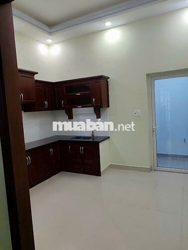 Nguyên Căn 4x18m nhà mới , đường trước nhà 9m , 1T 2L - 4PN có sân