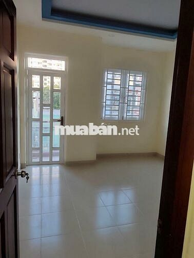 Nguyên Căn 4x18m nhà mới , đường trước nhà 9m , 1T 2L - 4PN có sân