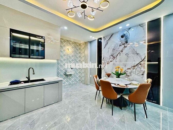 Cần bán nhà đường Hoa Lan, P.2, Q. Phú Nhuận. Giá 5Tỷ900/ 4,5m x 12m.