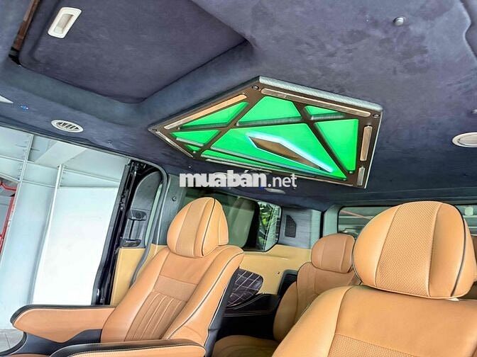 Ford Transit 2019 Limousine rất đẹp hỗ trợ vay 70%