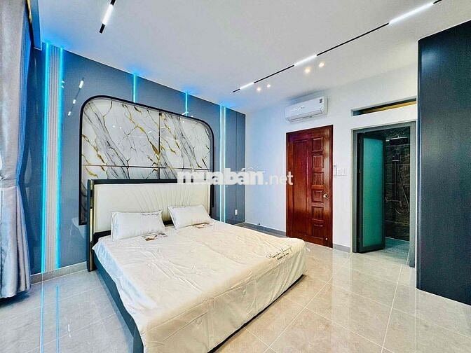 Cần bán nhà đường Hoa Lan, P.2, Q. Phú Nhuận. Giá 5Tỷ900/ 4,5m x 12m.