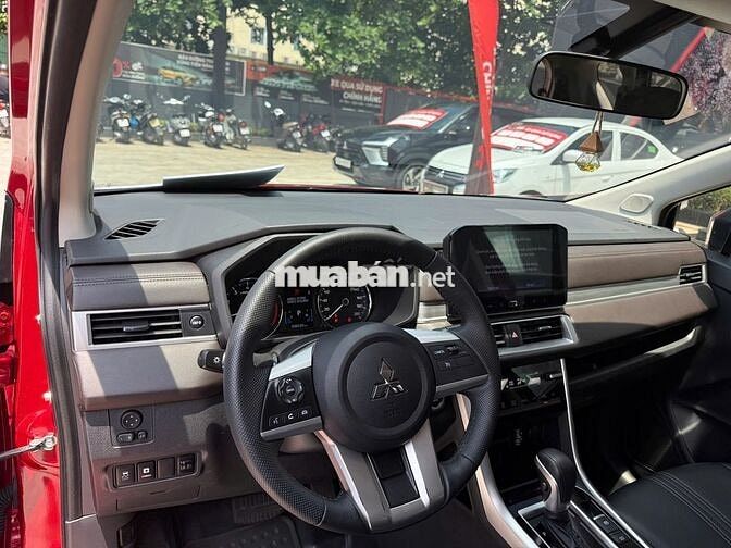 Mitsubishi Xpander Pre 2023