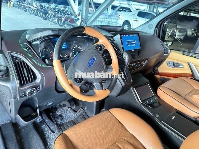 Ford Transit 2019 Limousine rất đẹp hỗ trợ vay 70%
