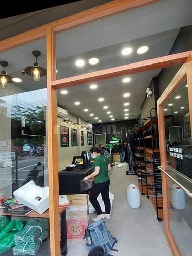 Chính chủ bán nhà mặt tiền Huỳnh Tấn Phát sổ hồng.