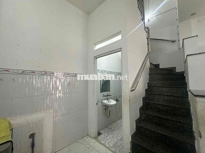 Cho Thuê nhà  gần KCX Tân Thuận , Quận 7 (3PN,4WC)