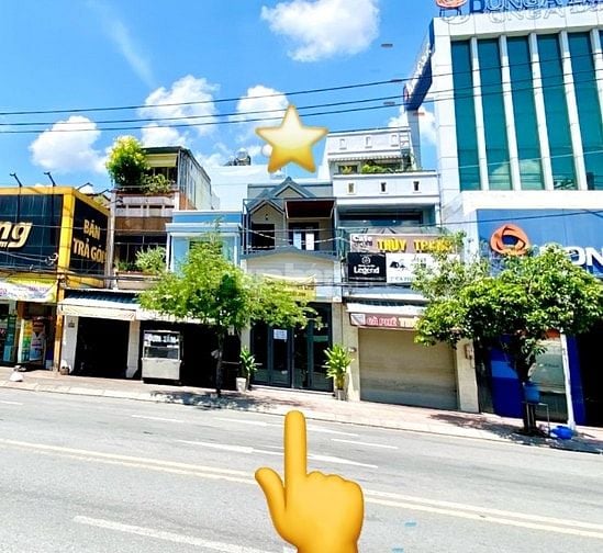 Chính chủ bán nhà mặt tiền Huỳnh Tấn Phát sổ hồng.