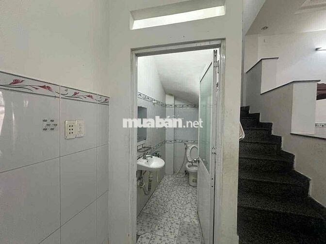Cho Thuê nhà  gần KCX Tân Thuận , Quận 7 (3PN,4WC)