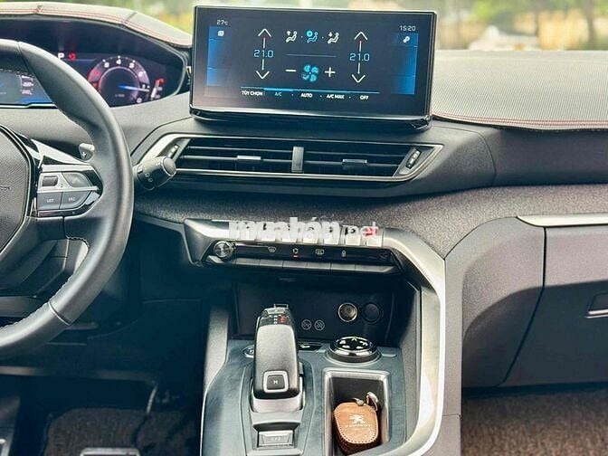 Peugeot 3008 2021 Allure - 54000 km