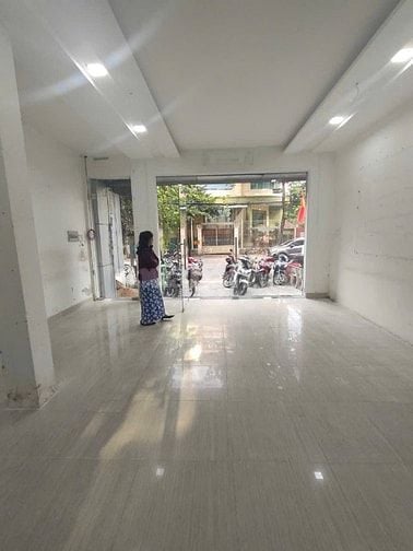 Ngang gần 6m Trần Thiện Chánh - Sư Vạn Hạnh Quận 10 giá chỉ 37.9 tỷ