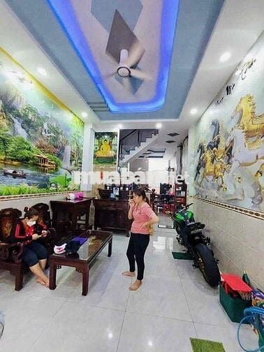 Hẻm 8m thông 53/ Vườn Lài 4x18m 3.5 Tấm (4PN 3WC) Sân thượng