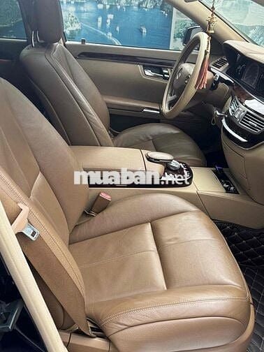 Mercedes Benz S550 - V8-5.5L