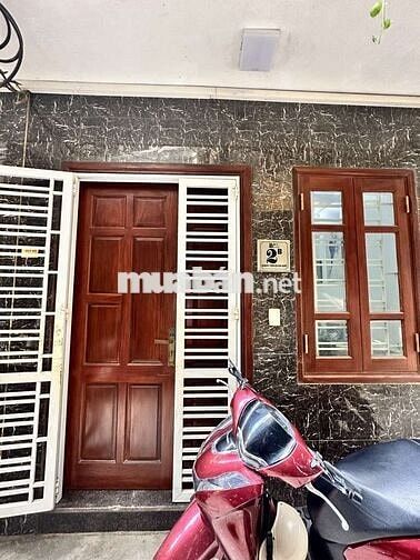 BÁN NHÀ GIA QUẤT 31M2 XÂY 5 TẦNG 3 NGỦ FULL NỘI THẤT GẦN Ô TÔ TRÁNH