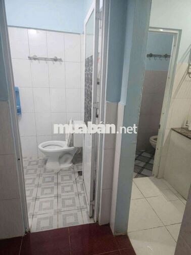 Nhà Bà Hom p13q6 hẻm xe hơi thông dt 3,6×12,2 gác lửng đúc 3pn2wc