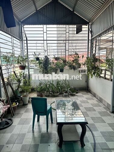 BÁN NHÀ GIA QUẤT 31M2 XÂY 5 TẦNG 3 NGỦ FULL NỘI THẤT GẦN Ô TÔ TRÁNH