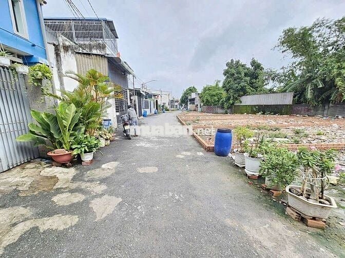 Đất gần chợ Dĩ An 1 phường Dĩ An Tp Dĩ An