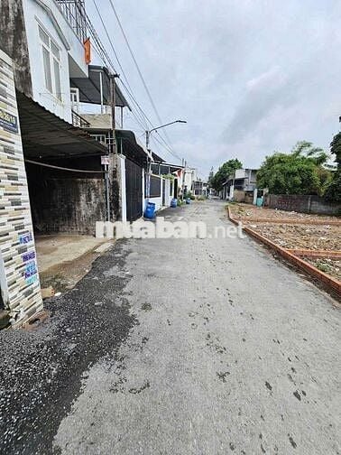 Đất gần chợ Dĩ An 1 phường Dĩ An Tp Dĩ An