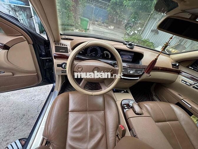 Mercedes Benz S550 - V8-5.5L