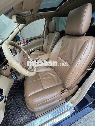 Mercedes Benz S550 - V8-5.5L