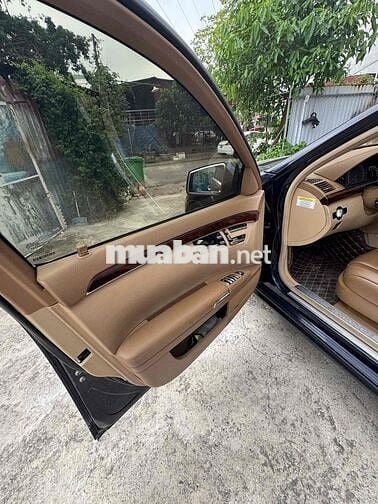 Mercedes Benz S550 - V8-5.5L