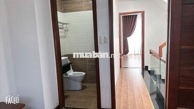 Nhà nguyên căn HXH p. TSN 4,4x15 3 lầu mới full nội thất
