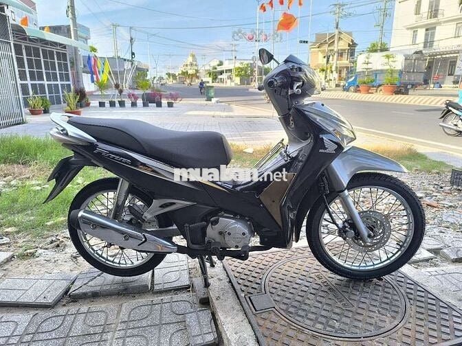 CẦN BÁN GẤP 1 XE HONDA FUTURE.