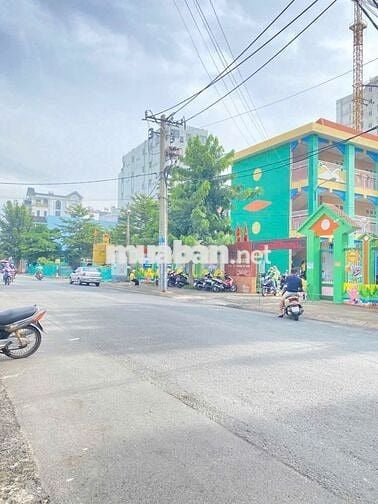 BÁN NHÀ TÂN BÌNH - NHÀ CẤP 4 CŨ 110M2 - 6Tỉ4 - hxh HOÀNG BẬT ĐẠT