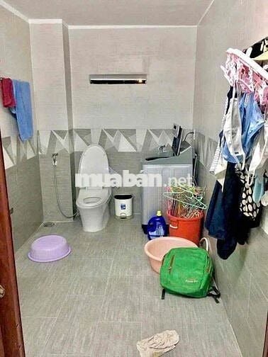 💥Nhà 5x20m, Hẻm Xe Tải_1 Lầu, 4PN, 3WC, Đường Nguyễn Xí, P13, B. Thạnh