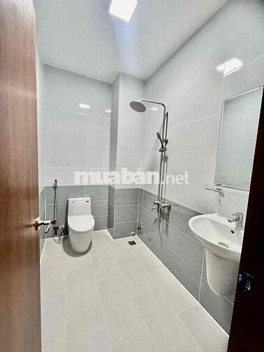 Nhà Mới DT 280m2 1Trệt 4Lầu 6Pn 7Wc Sân Thượng Hẻm Xe Tải Vỉa Hè Mát