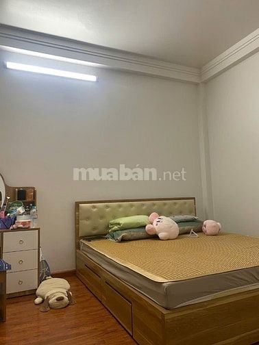 Siêu Phẩm Mặt Phố Nguyễn Đình Hoàn Cầu Giấy, Vỉa Hè 5m, DT 54x5t MT4.2