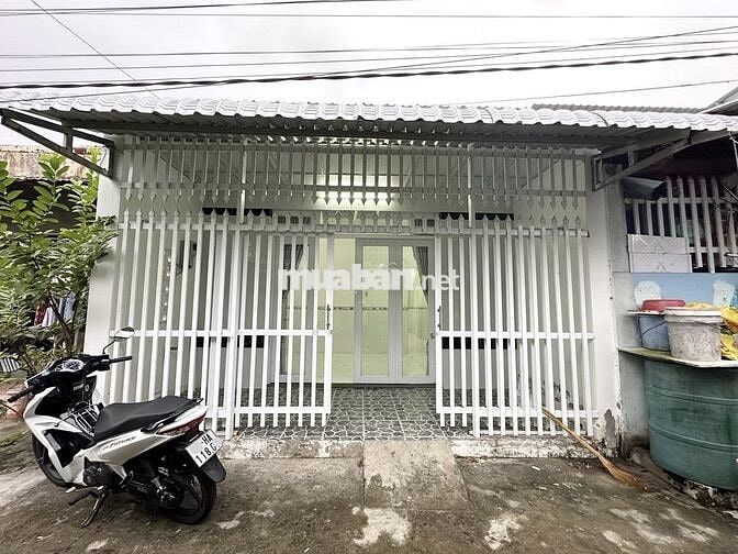 Kẹt tiền ! Cần Bán gấp căn nhà ở Đ. Nguyễn Thị Đành 80m2 SHR giá 935tr