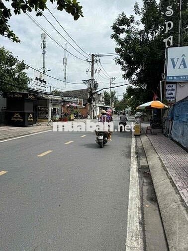 Nhà mặt tiền trệt lửng 4*30; 3pn Rẻ chốt lẹ