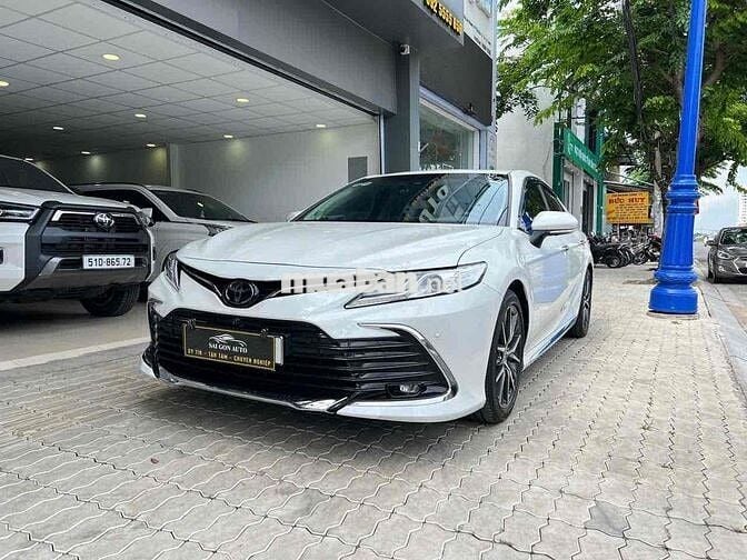 Toyota Camry 2022 2.5 Q - 11000 km