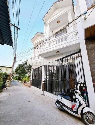 BÁN NHÀ 1 TRỆT, 1 LẦU HẺM 135/19 ĐƯỜNG ĐỒNG VĂN CỐNG
