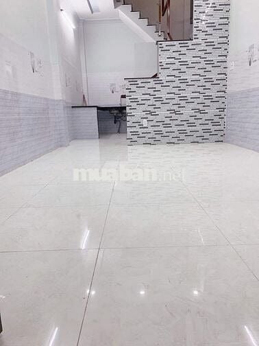 Nhà HXH Đât Thánh, P.6, Tân Bình, 3.5x10,trệt 1 lầu 4PN 2WC, giá 12tr