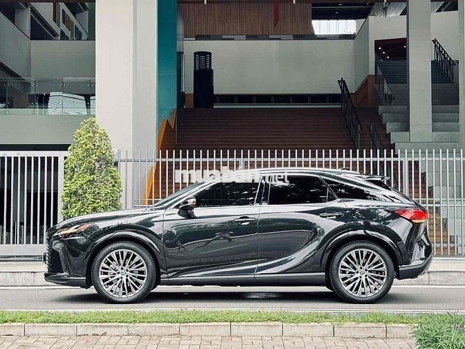 Lexus RX350 Luxury 2023 siêu lướt 8.000Km