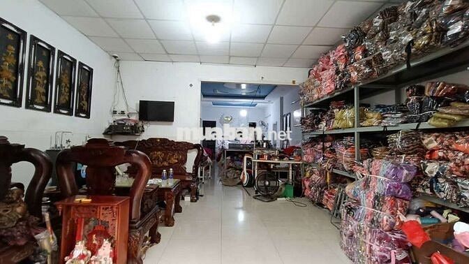 Cần bán nhà gấp.P ĐHT Q12 .DT 5x15 .1 trệt 1 lầu 2PN  2WS sổ hoàn công