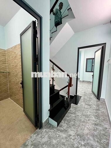Nhà Phố Có Bảo Vệ 24/24 DT 4x15 1Trệt 3Lầu 4Pn 5Wc Mới Xây 100%