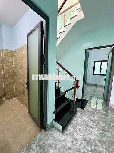 Nhà Phố Có Bảo Vệ 24/24 DT 4x15 1Trệt 3Lầu 4Pn 5Wc Mới Xây 100%