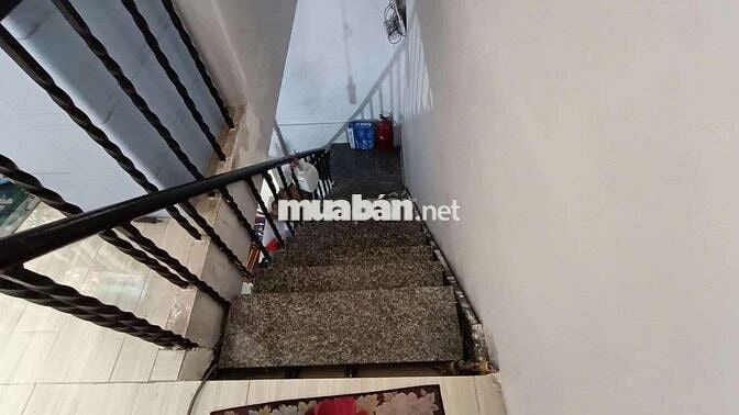 Cần bán nhà gấp.P ĐHT Q12 .DT 5x15 .1 trệt 1 lầu 2PN  2WS sổ hoàn công