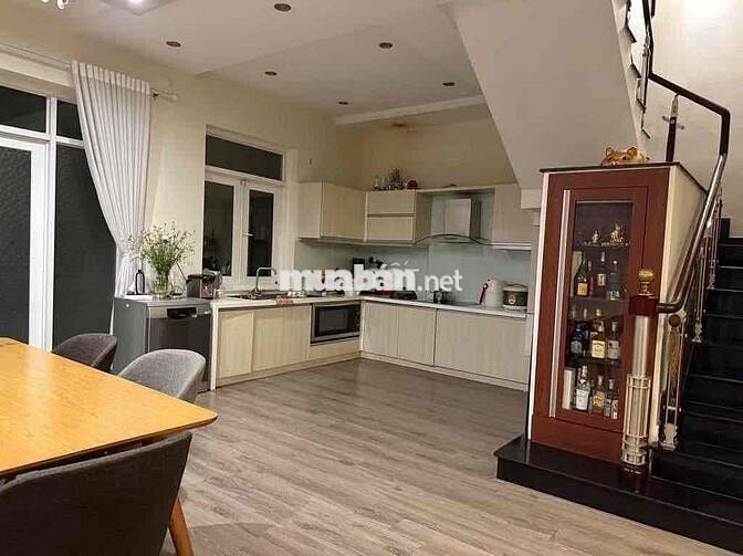 Biệt Thự Nguyễn Hữu Dật , DT 7x18m 1 trệt 1 lầu st cần khách hữu duyên