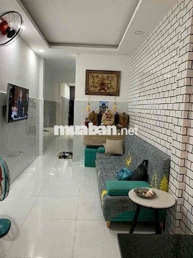 NHÀ TRUNG TÂM TÂN PHÚ DIỆN TÍCH RỘNG 3,3TỶ