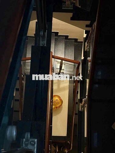 Biệt Thự Nguyễn Hữu Dật , DT 7x18m 1 trệt 1 lầu st cần khách hữu duyên