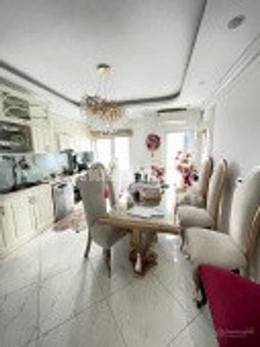 Phân lô Hoàng Quốc Việt - lô góc - otto tránh - kinh doanh văn phòng. 