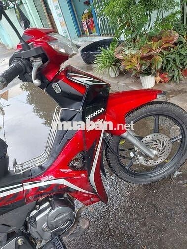 Xe honda Blade mâm đĩa,xe mạnh,êm,ít hao xăng