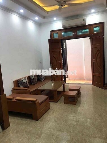 Bán nhà Nguyễn Văn Linh, Diện tích: 32m² x 5 tầng,ngõ thông,hơn 6 tỷ.